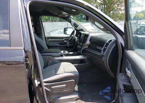 2021 Ram 1500 Big Horn 4X4 5'7 Box из США, поврежденный, VIN 1C6SRFFT1MN674337